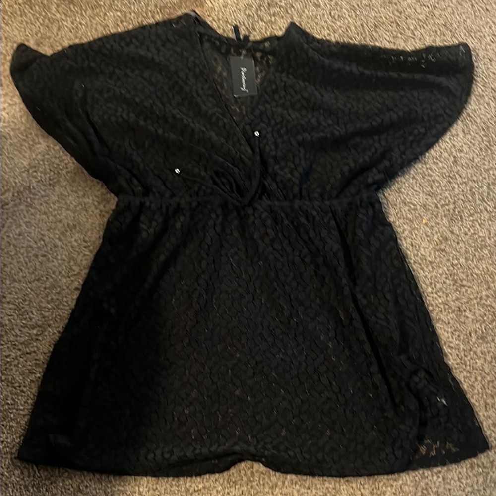 BNWT swimsuit coverup - 2x